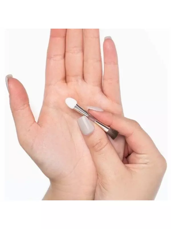 Аппликатор для теней для век Duo Мини-кисть для палитры макияжа, Artdeco