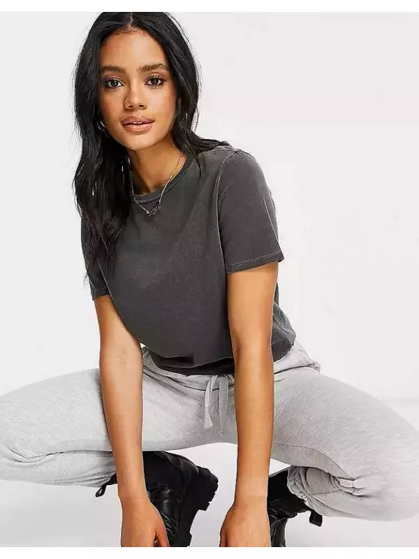 Ярко-угольная футболка с круглым вырезом ASOS Ultimate