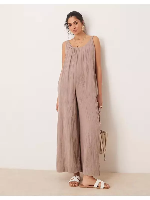 Комбинезон ASOS DESIGN из двойной ткани с косами и завязками, с круглым вырезом, серо-коричневый