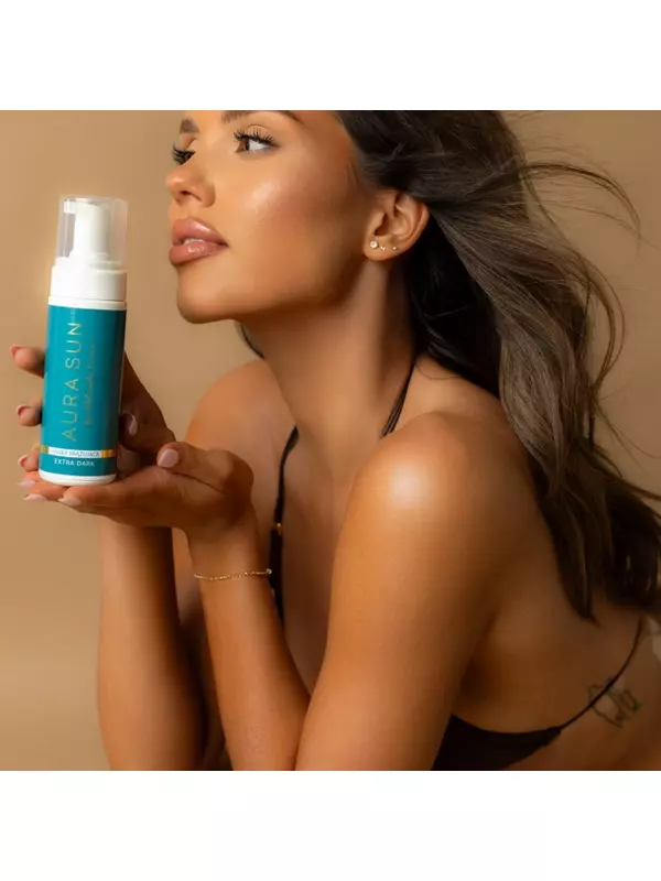 Набор: мусс-автозагар для тела экстратемный, 150 мл + перчатка, 1 шт. Aura Sun Extra dark