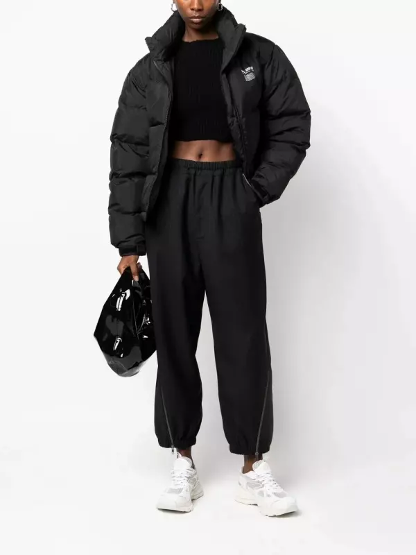 Пуховик Observer Axel Arigato, черный