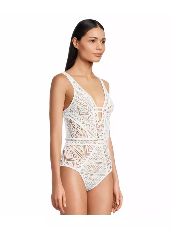 Купальник BECCA Color Play Crochet Plunge One Piece, White 1