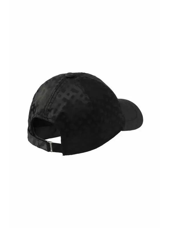 Бейсболка с логотипом бренда BOSS