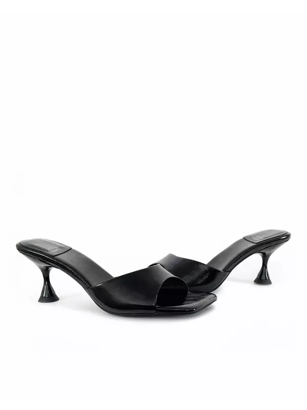 босоножки на низком каблуке JEFFREY CAMPBELL