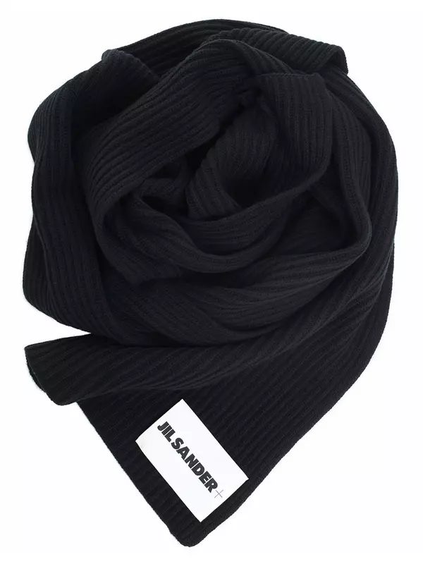 Шерстяной шарф с патчем