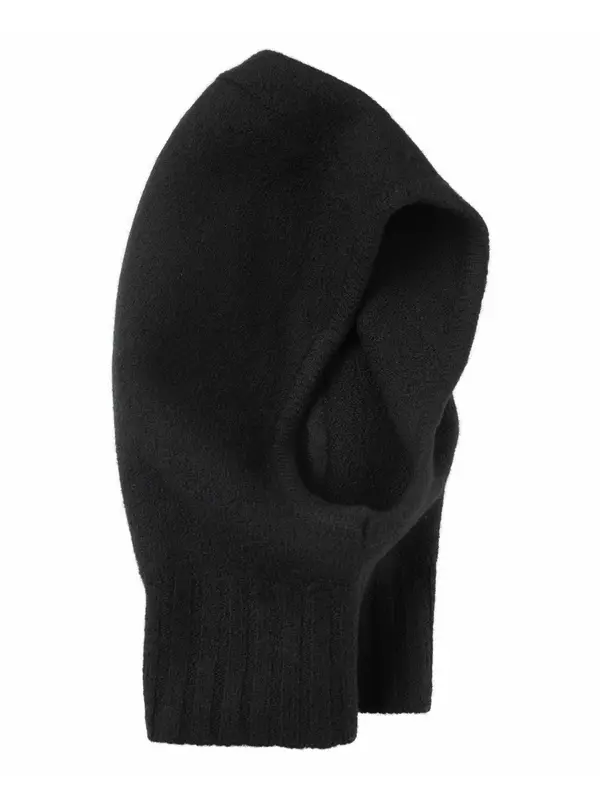 Черная балаклава из шерсти