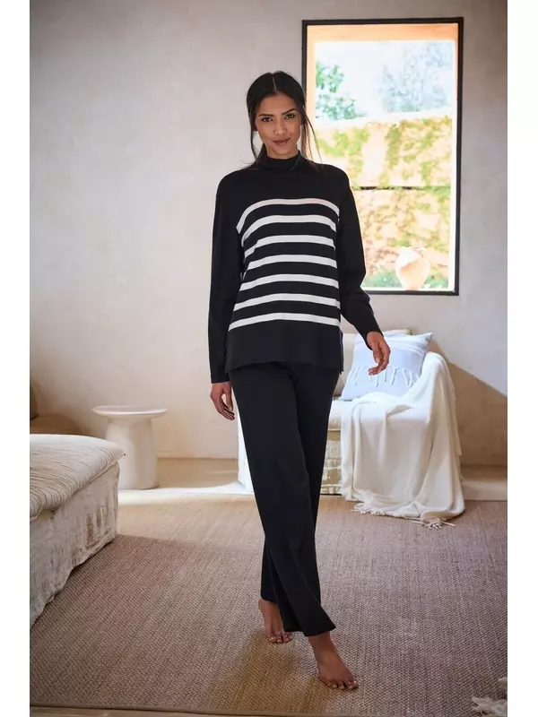 Водолазка LASCANA Sweater, черный