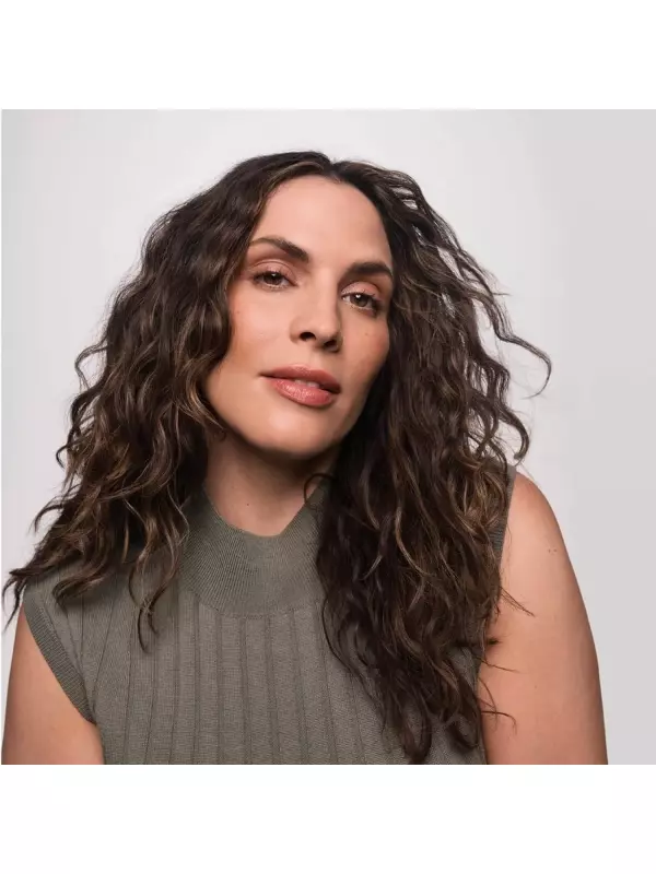 Полнотекстурирующая пенка 148 мл Living Proof