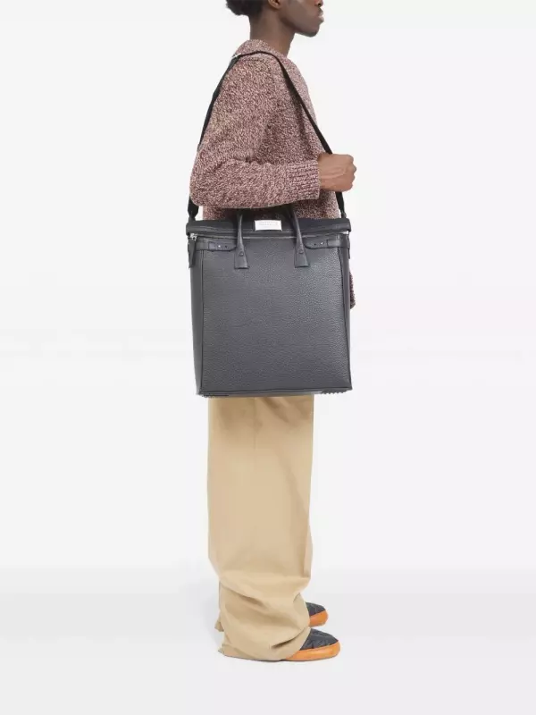 Рюкзак 5AC с декоративной строчкой MAISON MARGIELA, черный