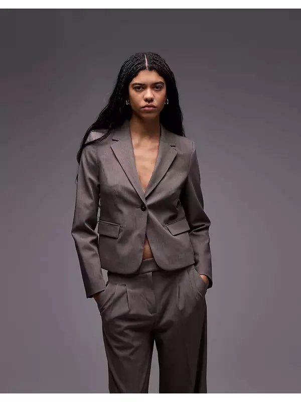 Укороченный блейзер Mango коричневого цвета