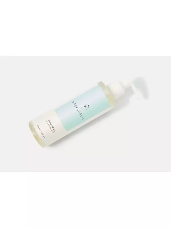 Мягкий гель для умывания лица