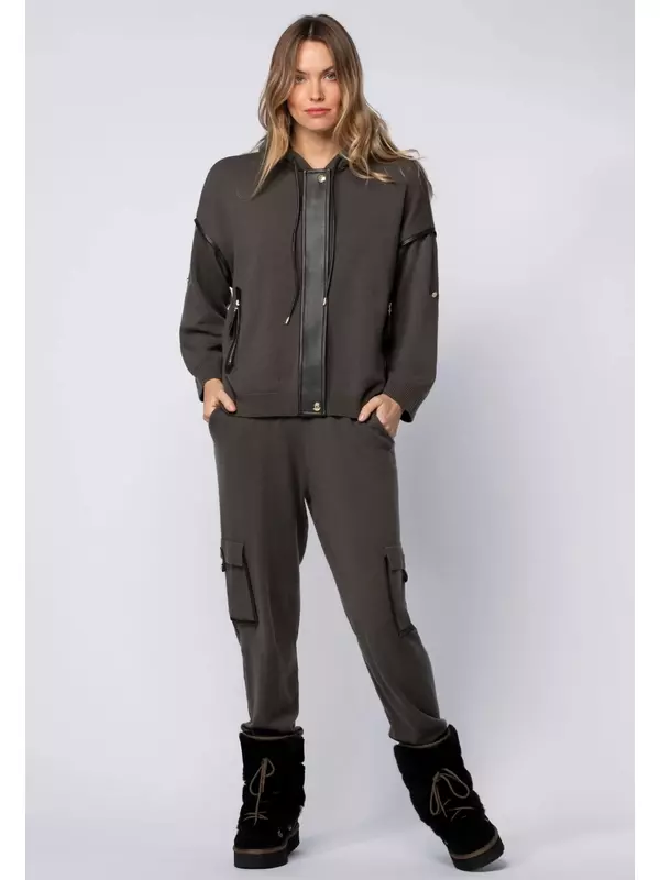 Олимпийка MAX&MOI