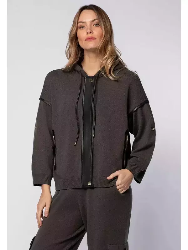 Олимпийка MAX&MOI