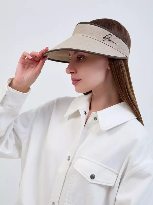 Льняной козырек с отделкой из кожи и вышитым логотипом