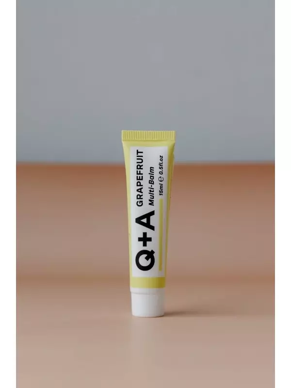 Мультифункциональный питательный бальзам для губ и сухих участков кожи с экстрактом грейпфрута Q+A Grapefruit Multi-Balm 15 ml