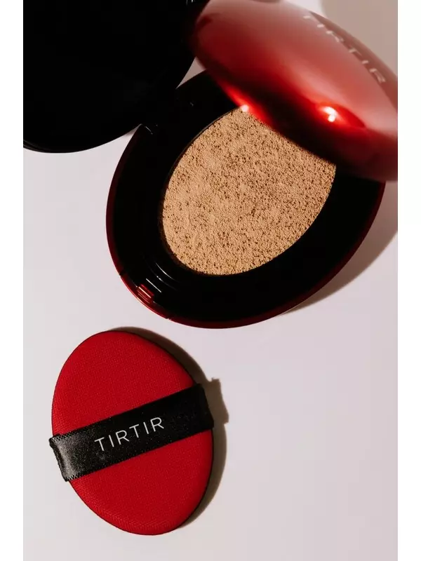 Тональный кушон с полуматовым финишем TIRTIR Mask Fit Red Cushion [21C Cool Ivory] SPF40 PA++ 18g
