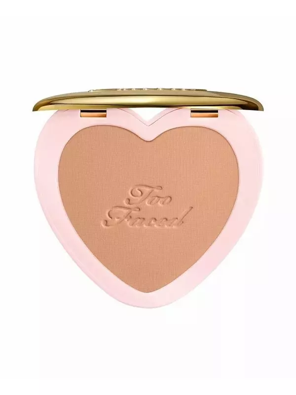 Born This Way Soft Blur Гибкая финишная пудра Too Faced, цвет 03Tan