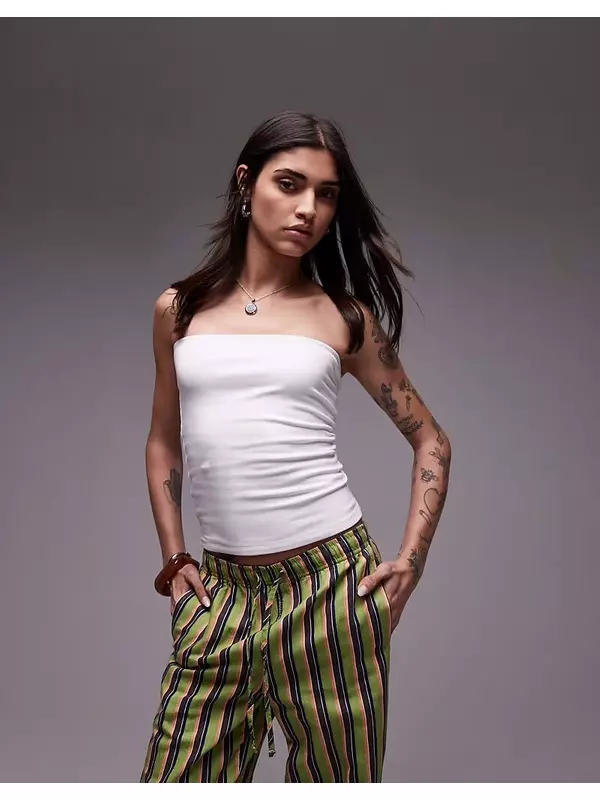 Topshop - Удлиненный топ без бретелек белого цвета