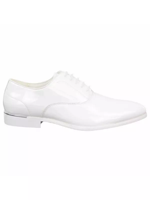 Туфли TruClothing из лакированной искусственной кожи, белый