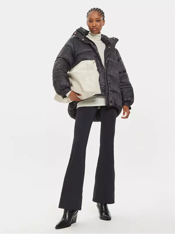 Пуховик свободного кроя Twinset, черный