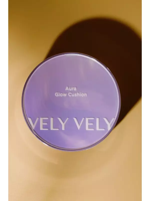 Кушон с сияющем финишем Vely Vely Aura Glow Cushion #23 Natural SPF 50 PA +++ 15g