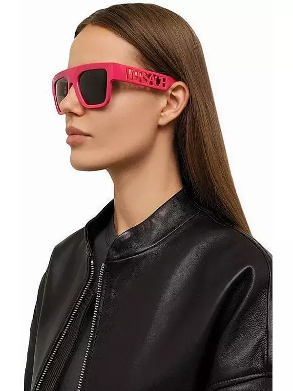 Солнцезащитные очки Versace