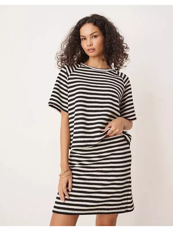 VILA – Черно-белая футболка с коротким рукавом, связанная крючком, коорд.