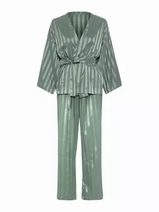 Женская домашняя одежда